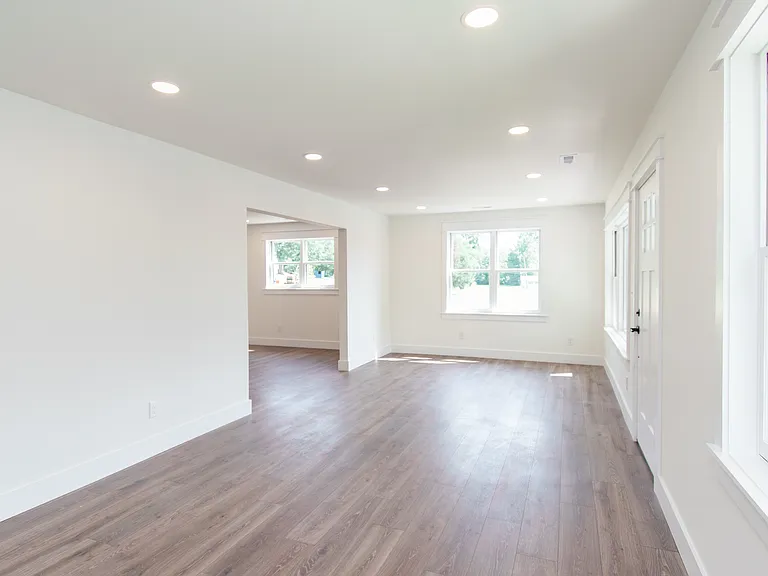 118 Hamilton Rd — Photo 8