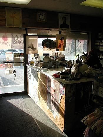 2nd image of 601 W 20th Ave