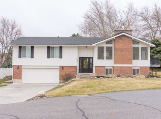 732 W Sheringham Ct N, Farmington, UT 84025