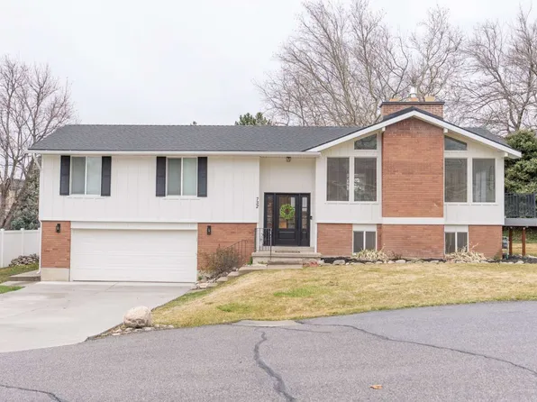 732 W Sheringham Ct N, Farmington, UT 84025