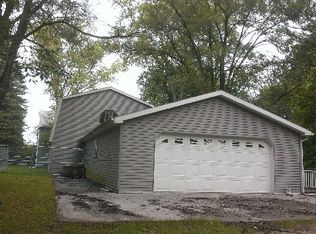 6388 W Shore Dr, Weidman, MI 48893