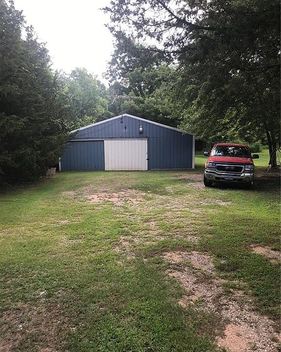 1st image of 17100 Sarah Dr