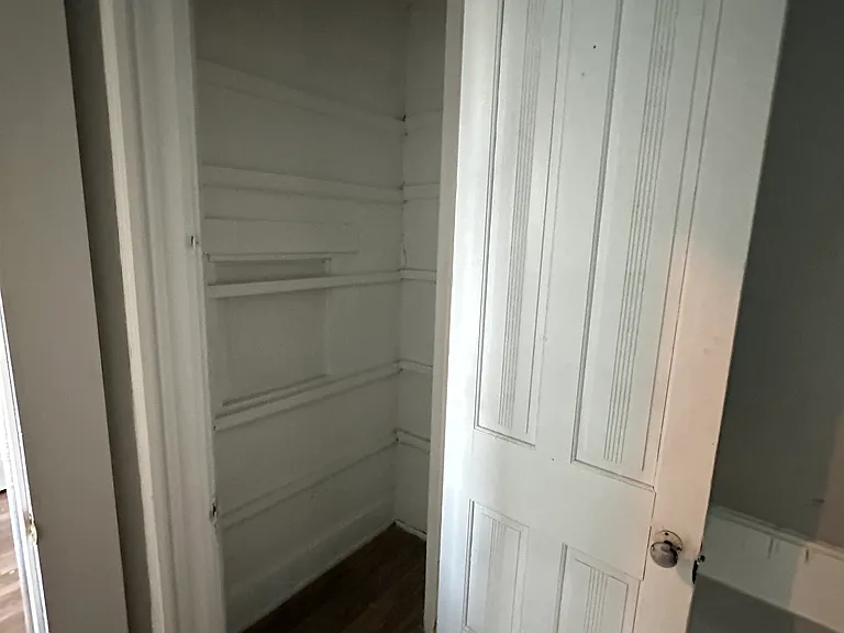 932 Summit Ave #5 — Photo 12