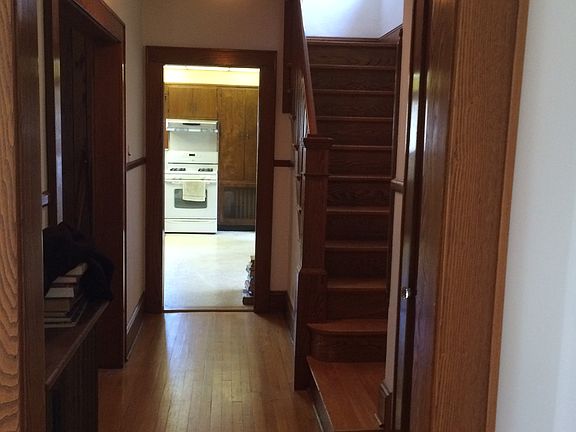 5th image of 101 Hillcrest Ter