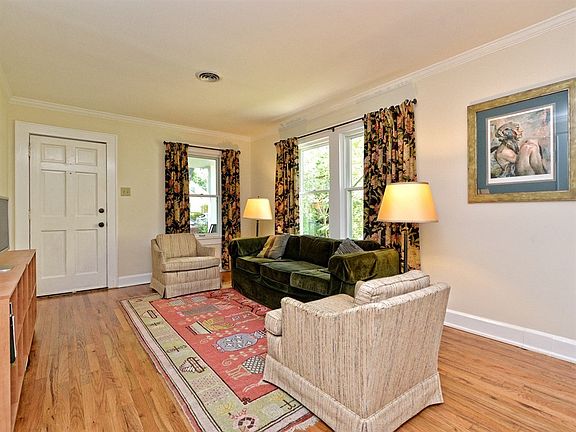 5th image of 4213 Ramsey Ave