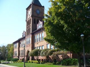 411 S Prospect St APT 209, Galena, IL 61036