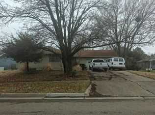 1007 SW Belle Ave, Topeka, KS 66604