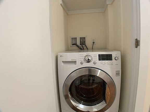 5th image of 455 Hudson St APT 16