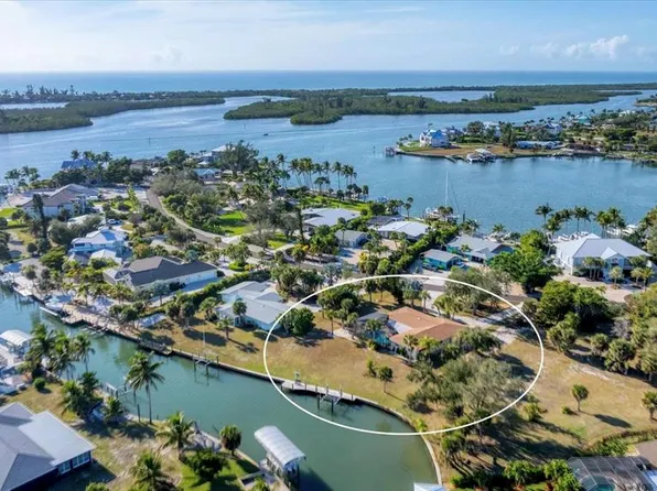 500 Green Dolphin Dr S, Cape Haze, FL 33946