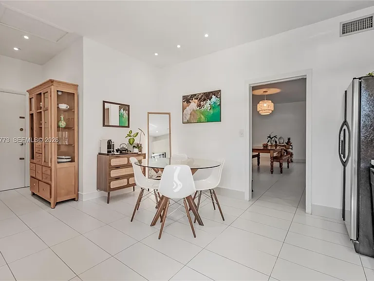 5001 Collins Ave #1K — Photo 5