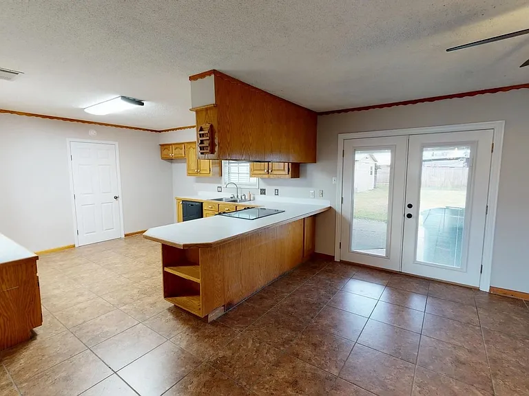 2536 Mary Ann Dr — Photo 5