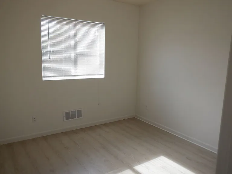 2075 Simmons St #C — Photo 10
