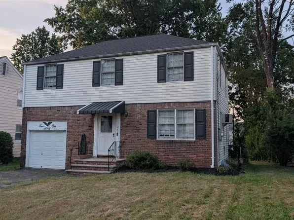 441 New Bridge Rd, Bergenfield, NJ 07621