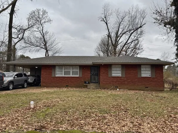 3011 Beauchamp Dr, Memphis, TN 38118