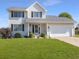 745 SE Glendale Dr, Waukee, IA 50263