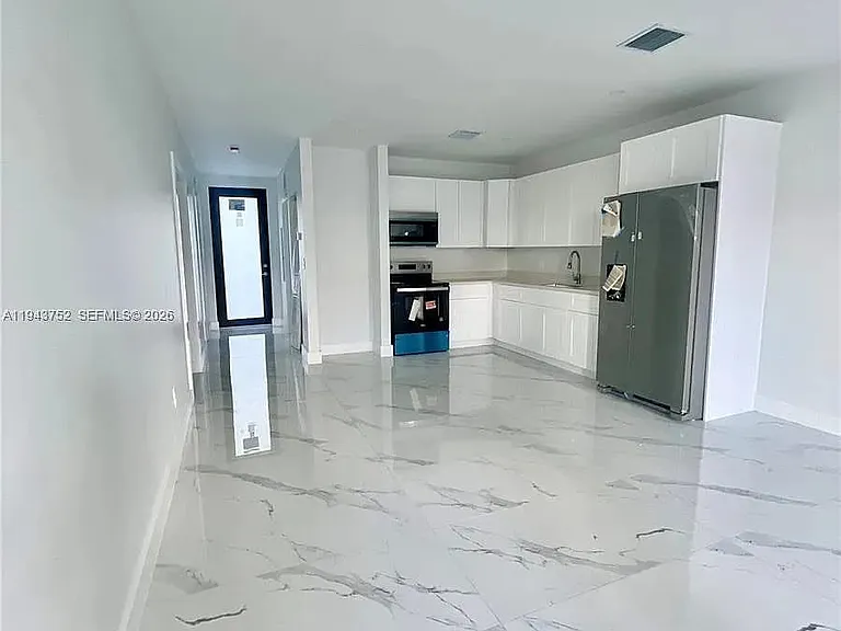 1220-1230 NW 5th Ct #2 — Photo 1