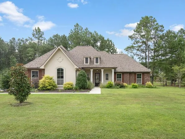 516 N Acadia Park, Covington, LA 70435