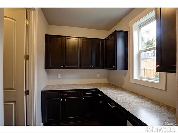 4th image of 12106 SE 84th Pl