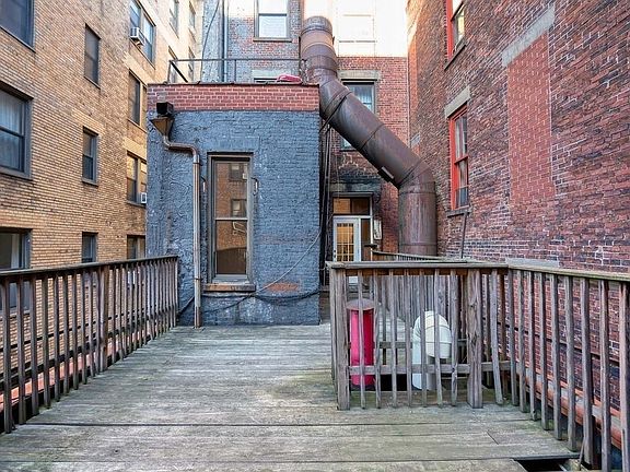 5th image of 102 W 86th St #2R5