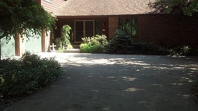 2nd image of 1500 Glencairn Dr