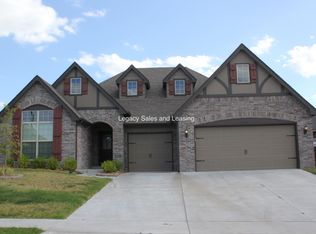 11808 E 105th Pl N, Owasso, OK 74055