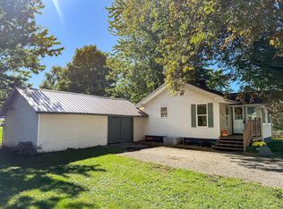 29270 Pokagon St, Dowagiac, MI 49047