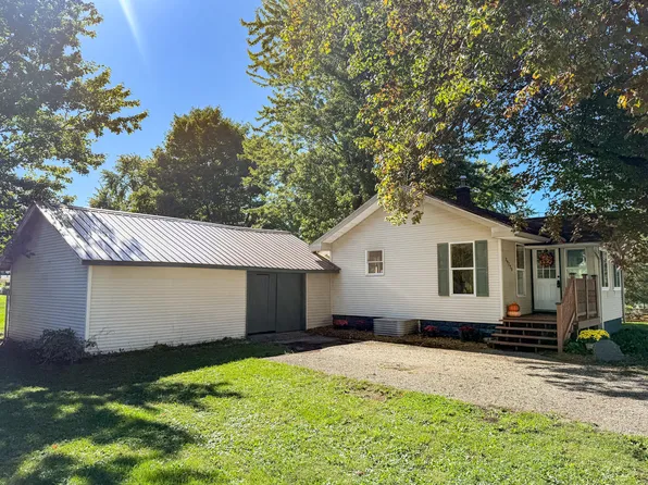 29270 Pokagon St, Dowagiac, MI 49047