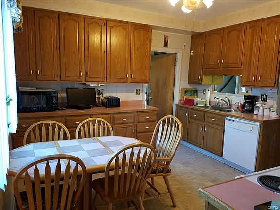 3rd image of 1601 Taylor Ave