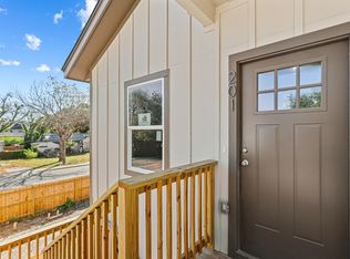 851 Porter St #201, San Antonio, TX 78210