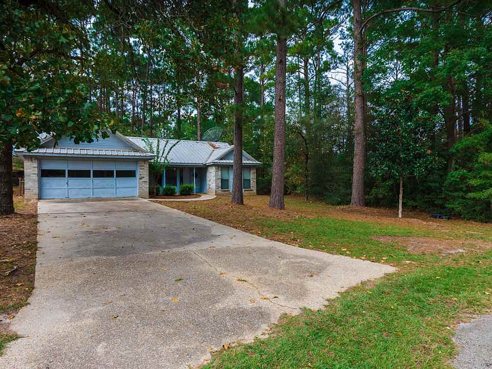 1st image of 153 Peach Tree Dr