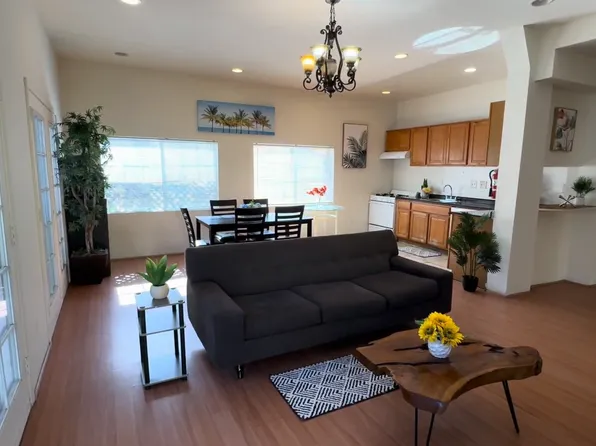 1142 W 37th Pl, Los Angeles, CA 90007