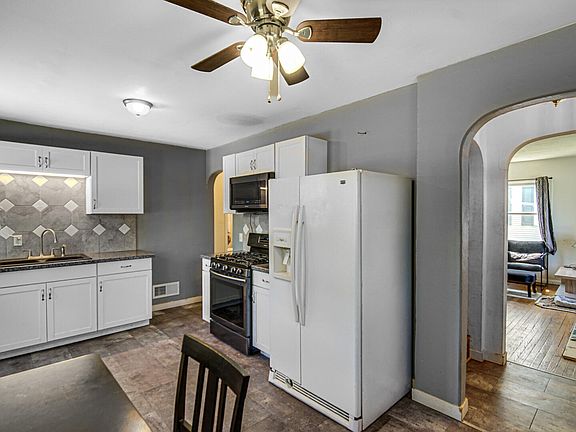 5th image of 3315 Edison St