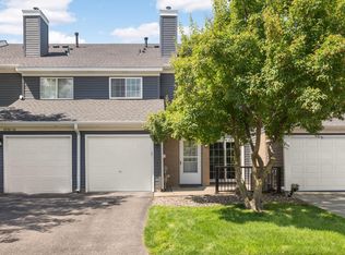 1830 Donegal Dr APT 11, Woodbury, MN 55125
