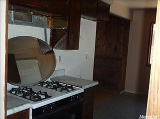 4th image of 2500 Channel Dr