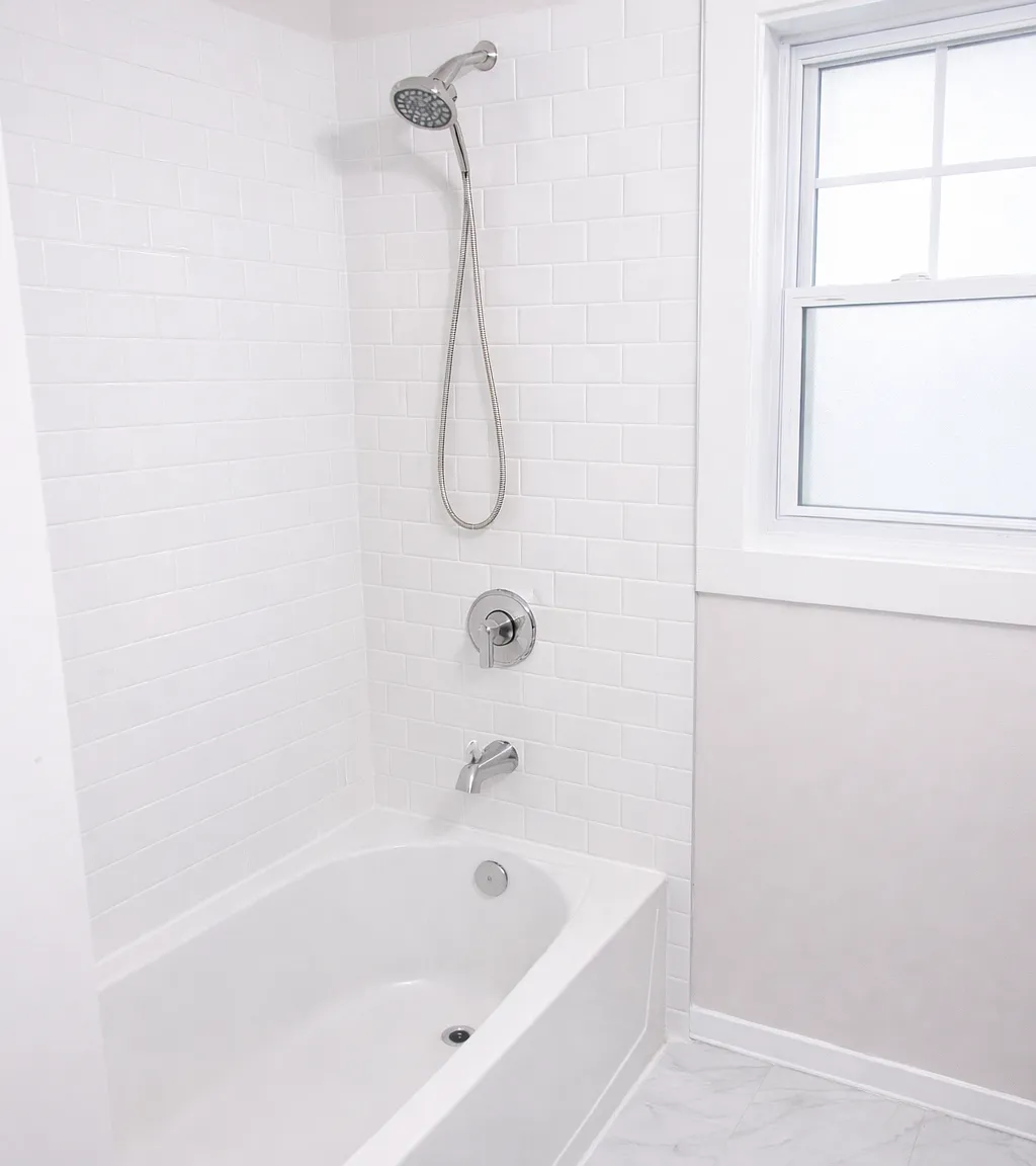 3 bed, 950 sqft, $1,250 — Photo 2
