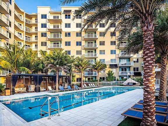 3rd image of 1333 S Ocean Blvd #512