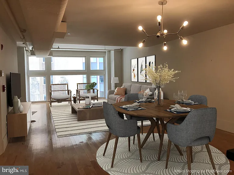 1615 Walnut St #3 — Photo 1