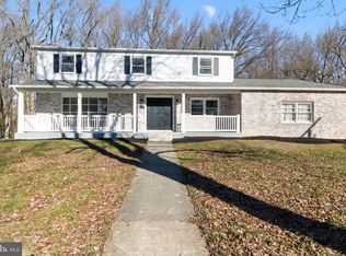 401 Hialeah Dr, Cherry Hill, NJ 08002
