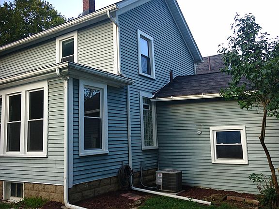 2nd image of 85 E College St