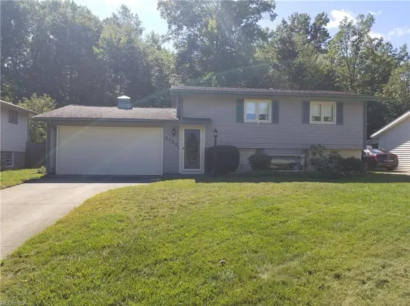 2128 E 42nd St, Lorain, OH 44055