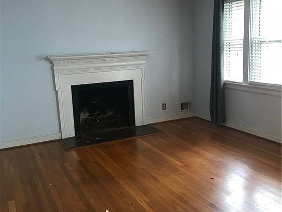 5th image of 606 W 32nd St
