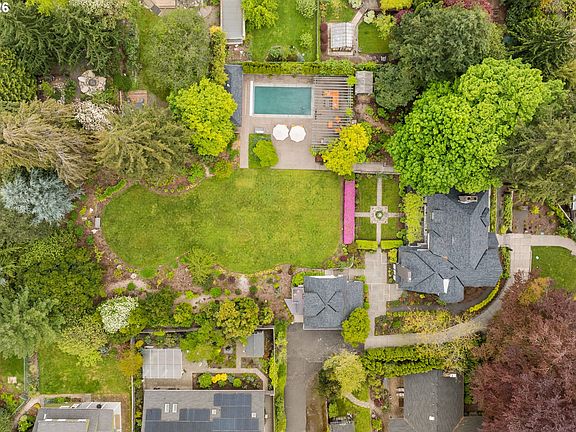 3rd image of 6687 SE Scott Dr