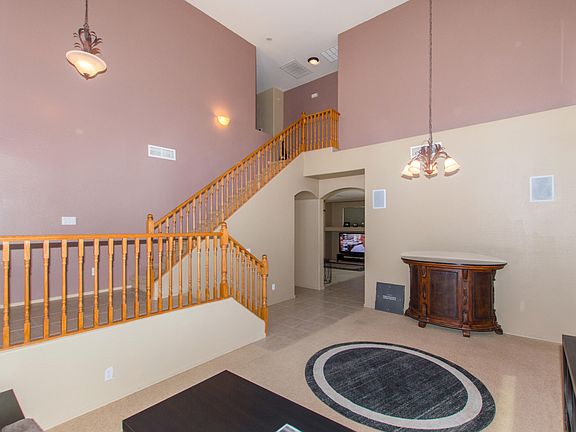 4th image of 44377 W Juniper Ave
