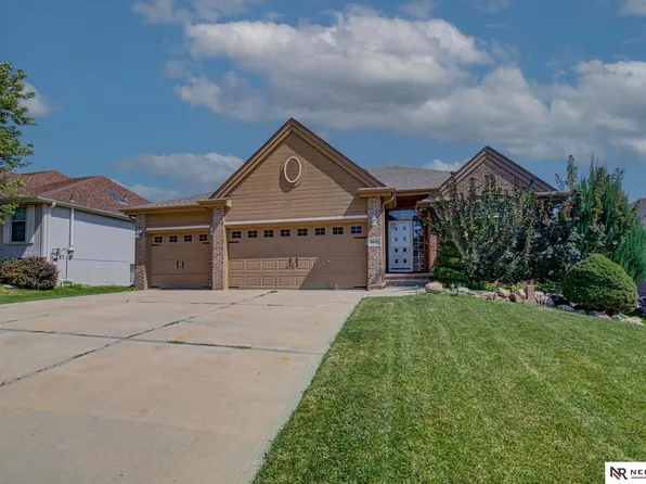 9605 S 27th Ave, Bellevue, NE 68147