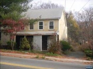 180 Godwin Ave, Midland Park, NJ 07432