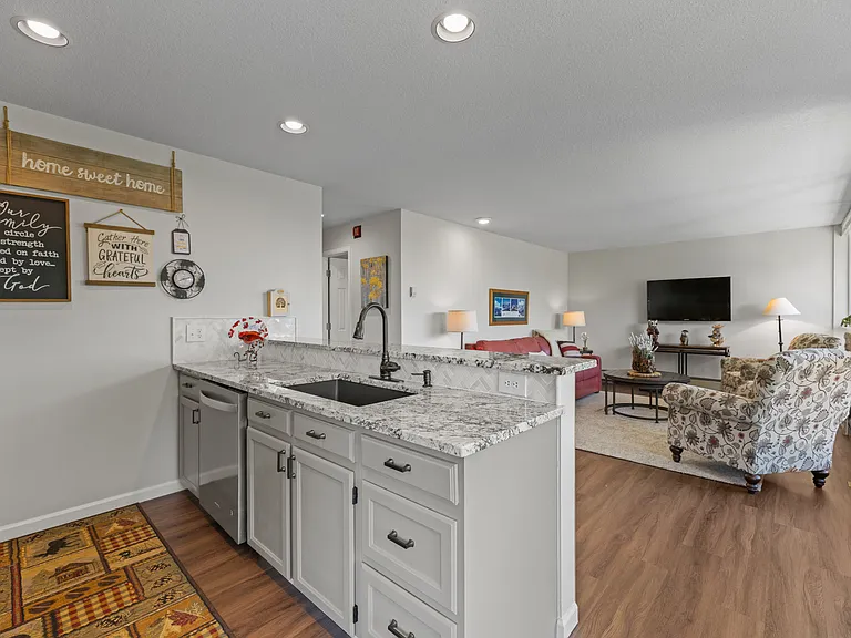 95100 Ryan Gulch Rd #115 — Photo 10
