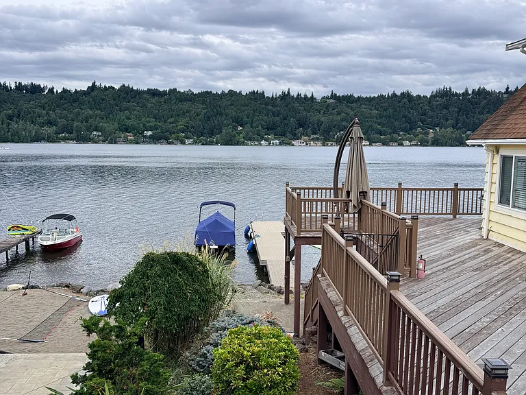 2524 W Lake Sammamish Pkwy NE — Photo 18