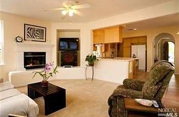 4th image of 22 Greenham Ct