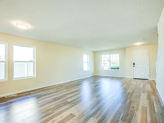 5th image of 10213 W Natalie Ave
