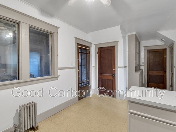 4th image of 596 Oliver St APT 3